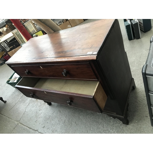 287 - 3 Drawer chest