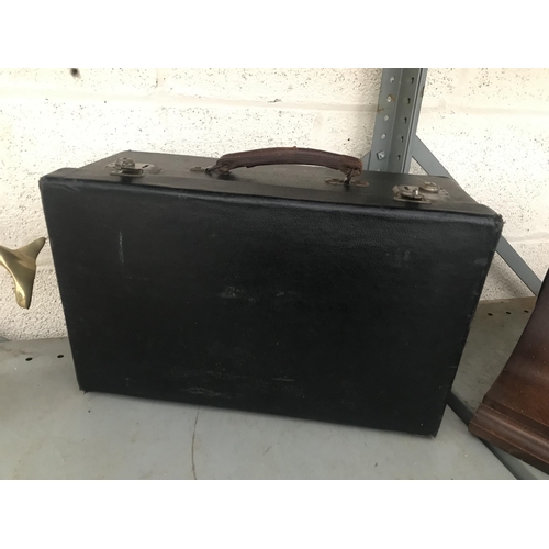 4 - Vintage doctor's case