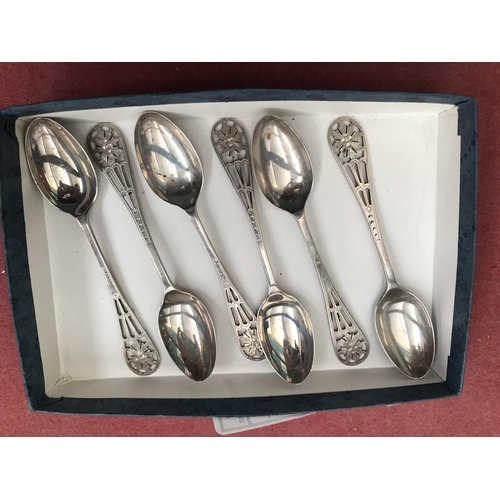 579 - 6 Silver tea spoons (58g)