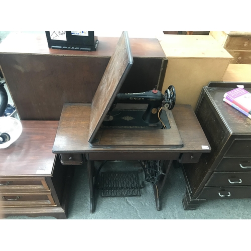 324 - Singer treadle sewing machine