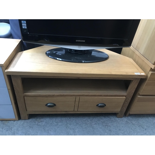 377 - Oak TV stand