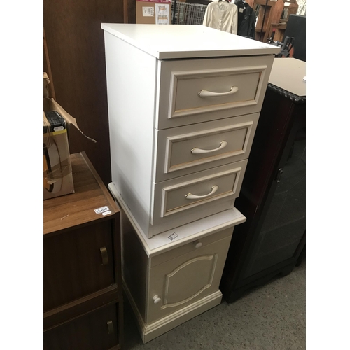 401 - 2 Bedside cabinets