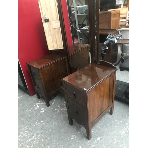 267 - Vintage dressing table