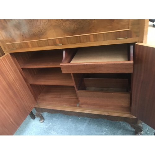 328 - Cocktail cabinet