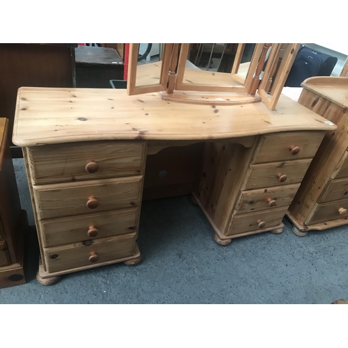 339 - Pine dressing table