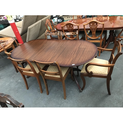 506 - Dining table and 6 chairs