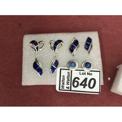 640 - 4 Pairs of silver earrings 13.7g