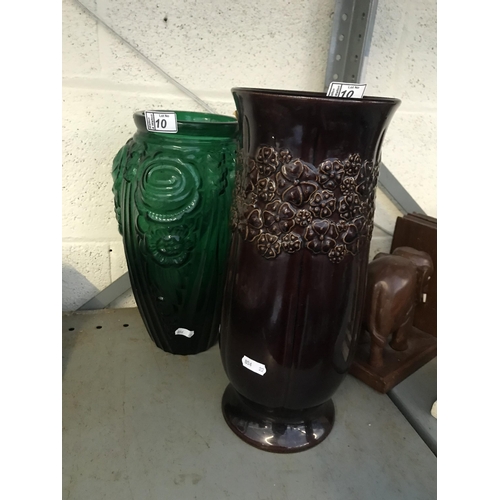 10 - 32cm green glass vase plus one other