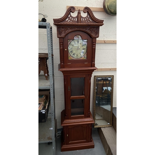 Grandfather clock with battery movement