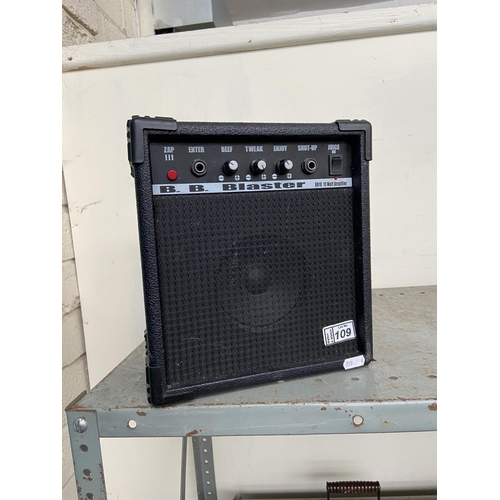 109 - Small guitar amp