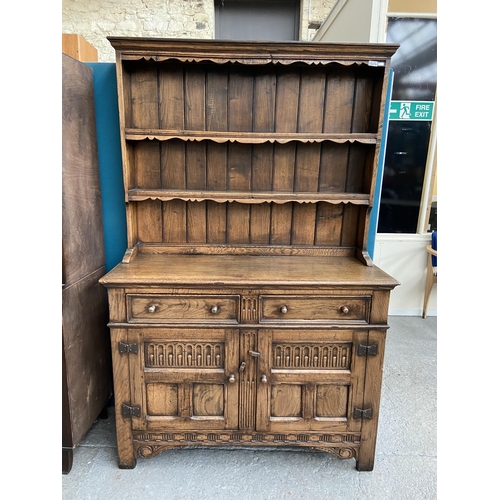 375 - Dark oak dresser