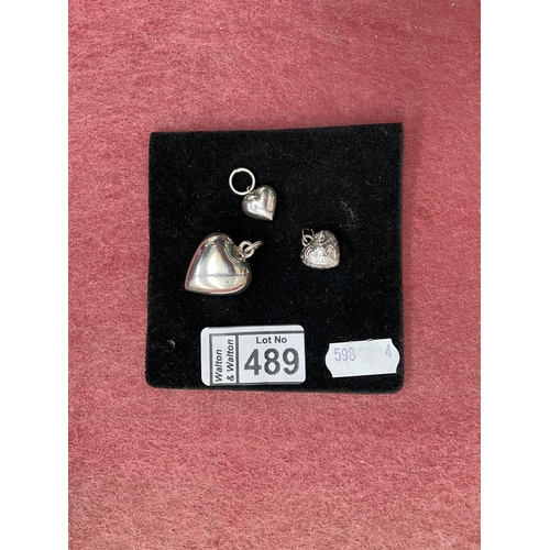 489 - 3 Silver pendants (11.9g)