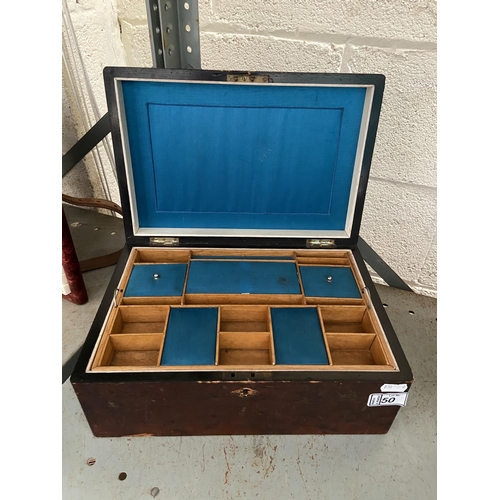 50 - Vintage sewing box