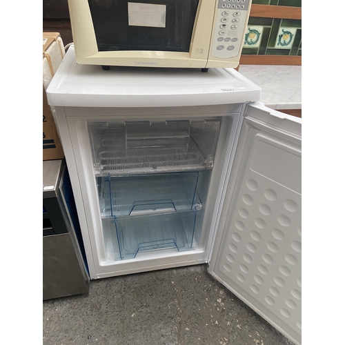 253 - Teknix built-under freezer