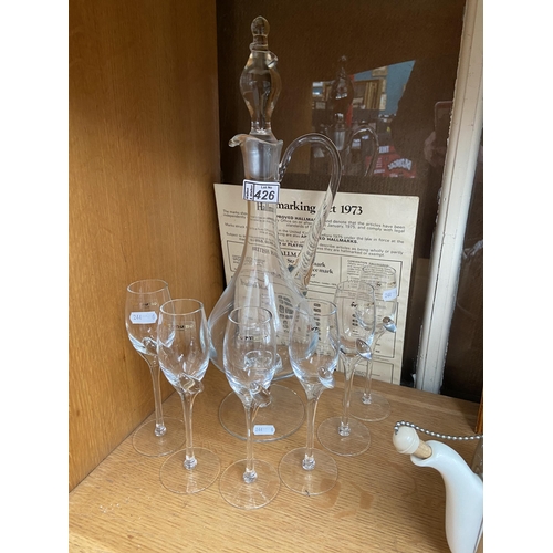 426 - Glass decanter and 6 glasses