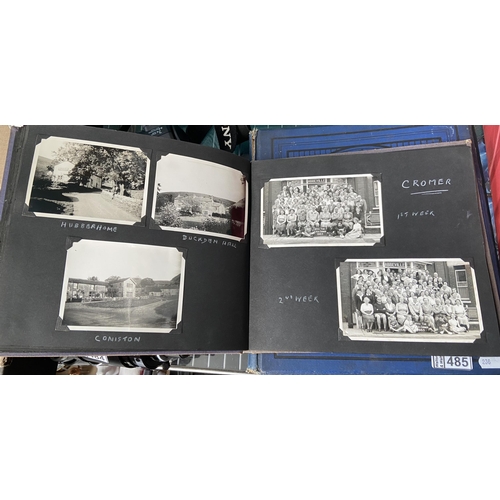 485 - 2 Vintage photo albums