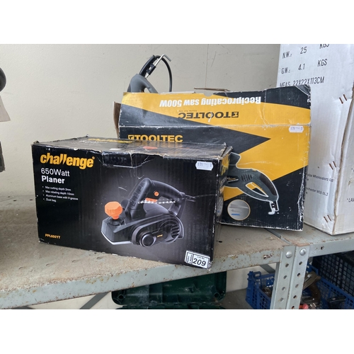 209 - Boxed planer and reciprocating saw