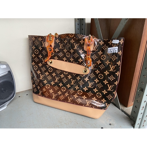 122 - Louis Vuitton style bag