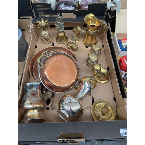 82 - Box containing copper dishes and brass ornaments