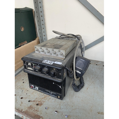 110 - T196 'miniphone' radio and power supply