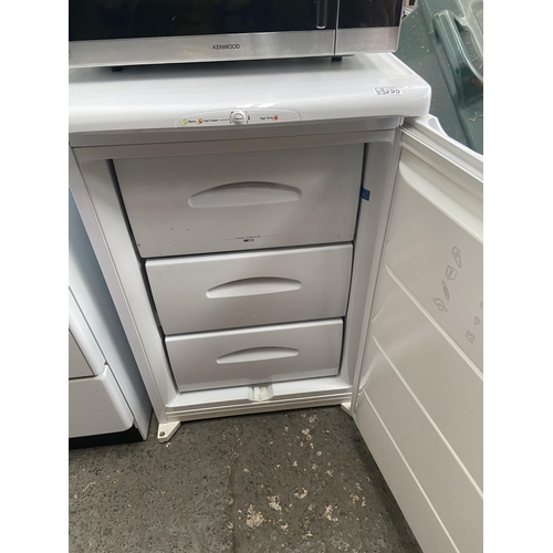 295 - Hotpoint built-under freezer