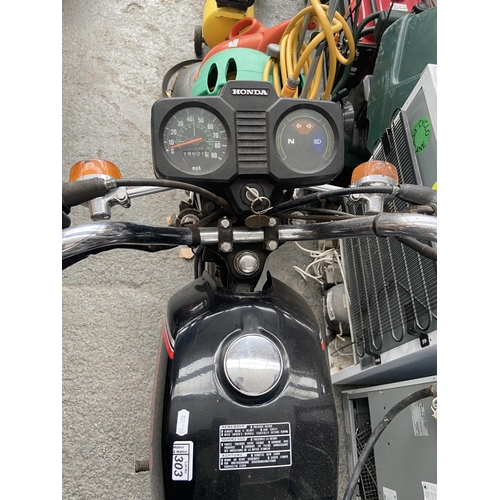 303 - Honda CG 125 motorbike