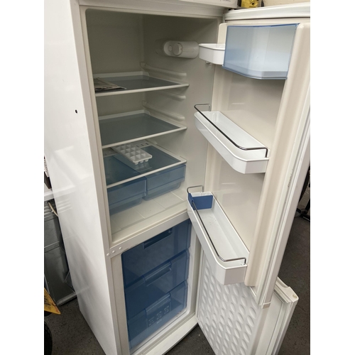 304 - Bosch fridge freezer