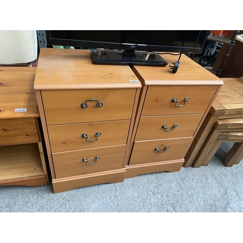 402 - Pair of 3 drawer wood effect bedsides