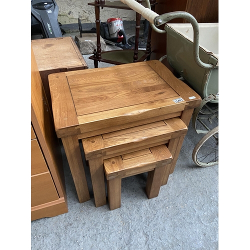 403 - Modern oak nest of tables