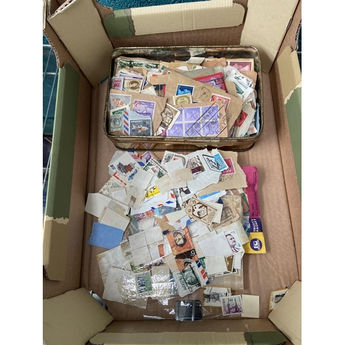 569 - Box containing stamps albums and stamps on paper