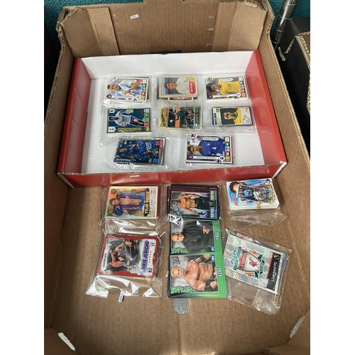 596 - Box containing collector's cards