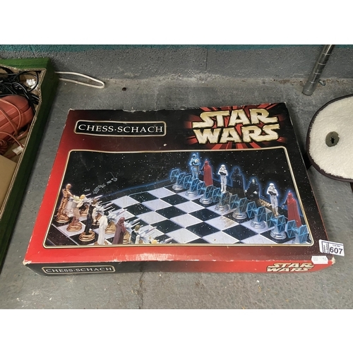 607 - A Star Wars chess set