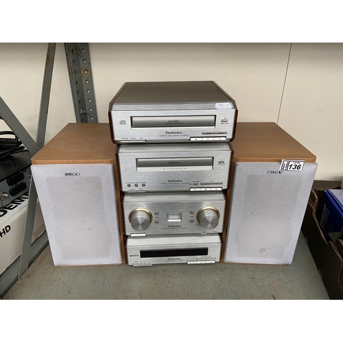 136 - Technics mini HiFi