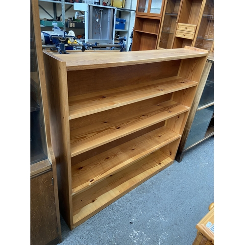 324 - Pine 4 shelf bookcase