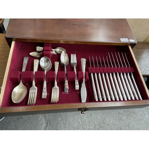 356 - Quality canteen of cutlery within a 3 drawer chest of drawers