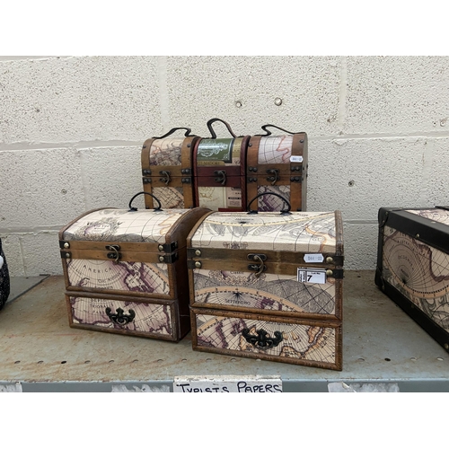 7 - 5 'World Map' storage boxes