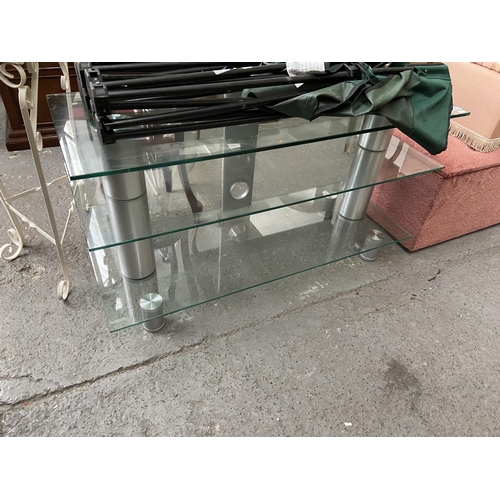 334 - Glass TV stand