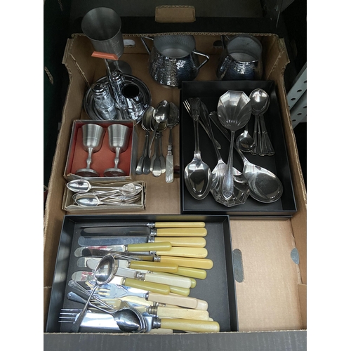 44 - Box containing vintage cutlery