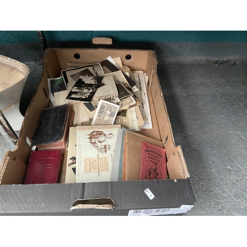 529 - Box containing vintage photographs etc