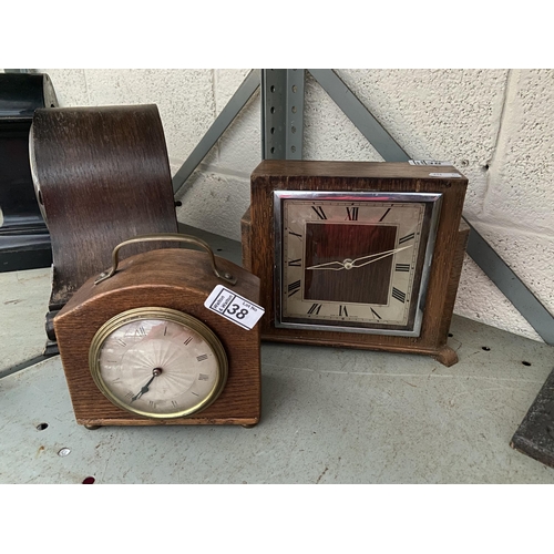 38 - Art Deco mantle clock and a small French table clock