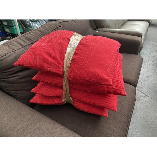 483 - 4 Red cushions