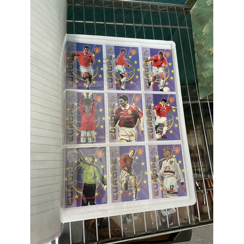 503 - Folder containing Manchester Utd collector's cards etc