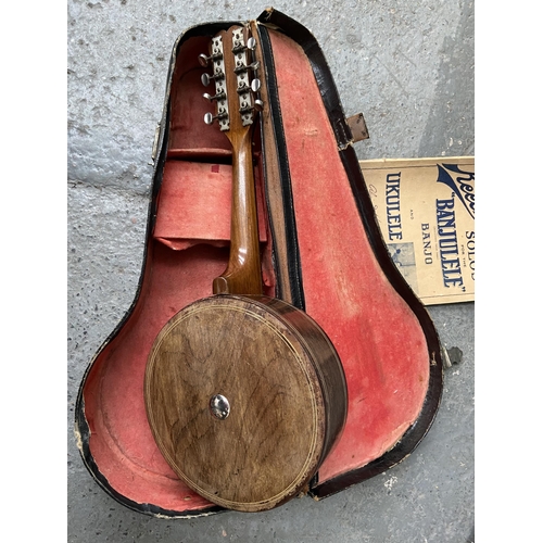 516 - Banjolele with case