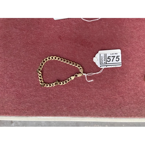 575 - 9ct Gold curb chain bracelet 11.5g