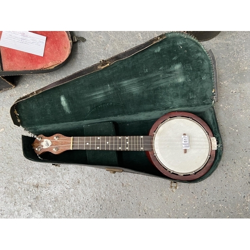 517 - Banjolele with case