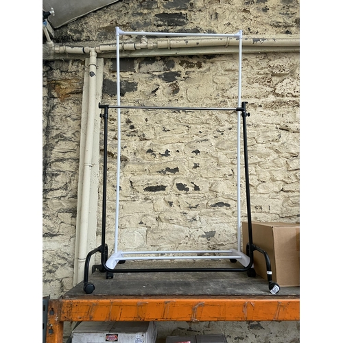 372 - 2 Clothes rails