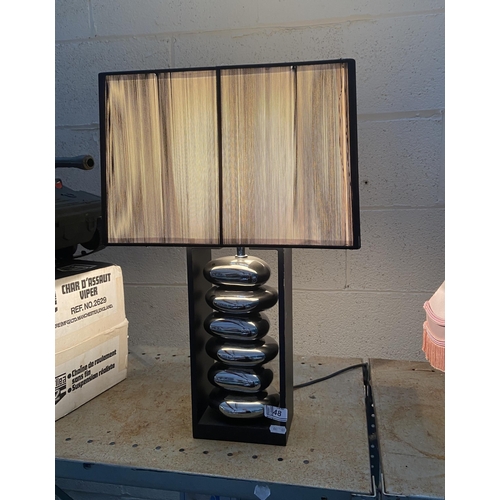 48 - Modern table lamp