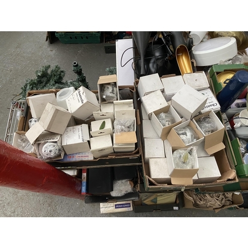 176 - 2 Boxes containing ceiling lights