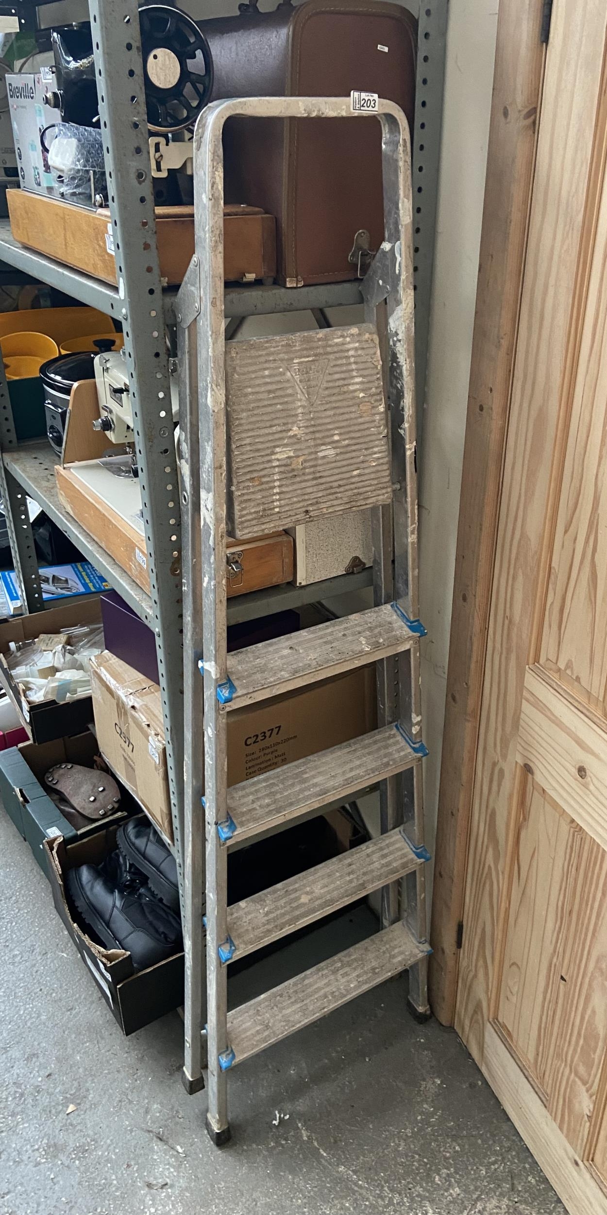 A set of Beldray step ladders