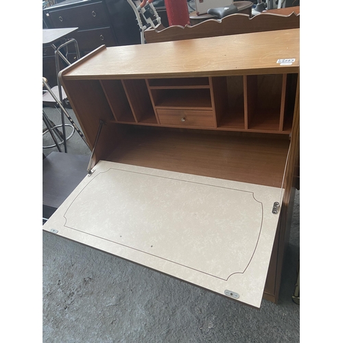 343 - Drop down bureau
